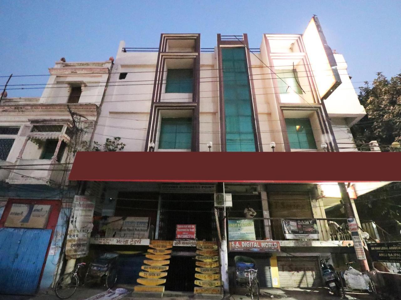 Oyo 23009 Hotel Maxx Lucknow Exterior foto